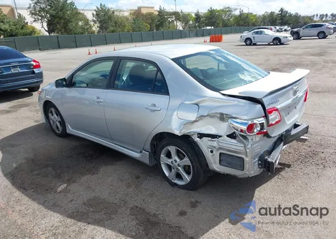 2013 Toyota Corolla S z USA, uszkodzony, nr VIN 5YFBU4EE1DP139543